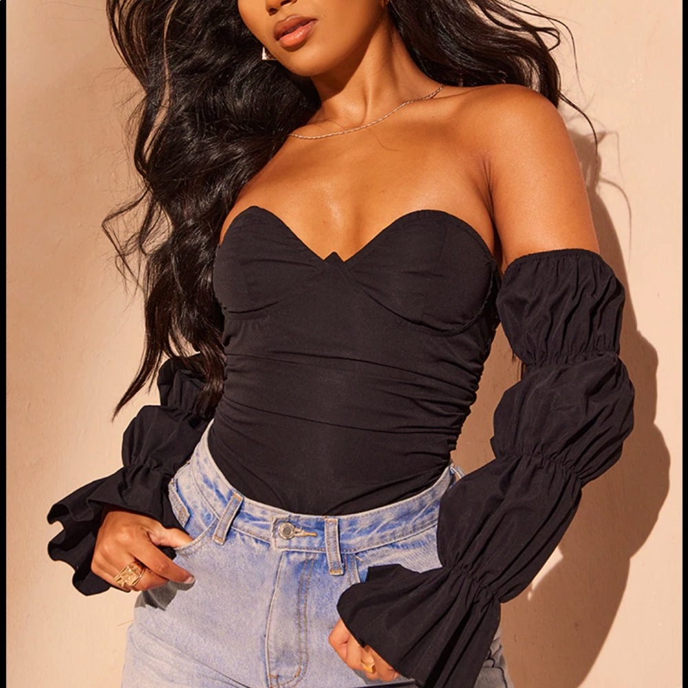 Prettylittlething black bodysuit
